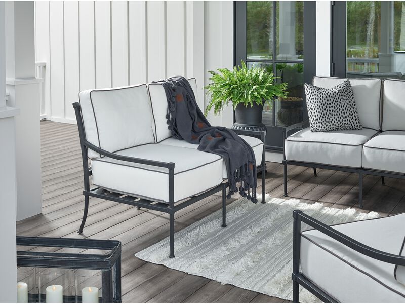 Seneca Loveseat