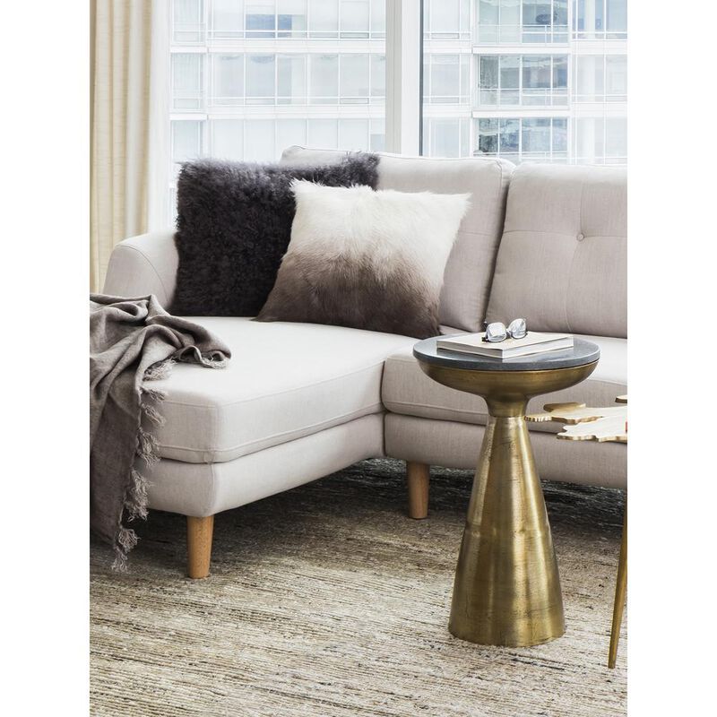 Moe�s Font Side Table