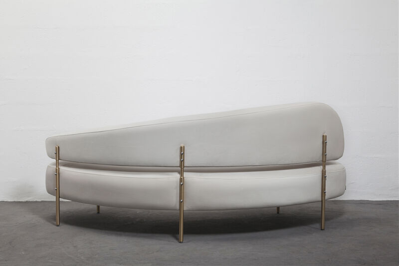 SITIERA_01 Velvet Upholstered 3-seater Sofa in Ivory with Bronze Legs by ANDEAN