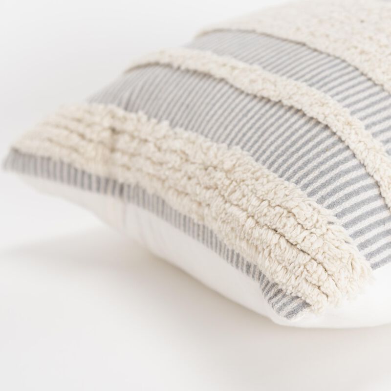T19726 Pillow