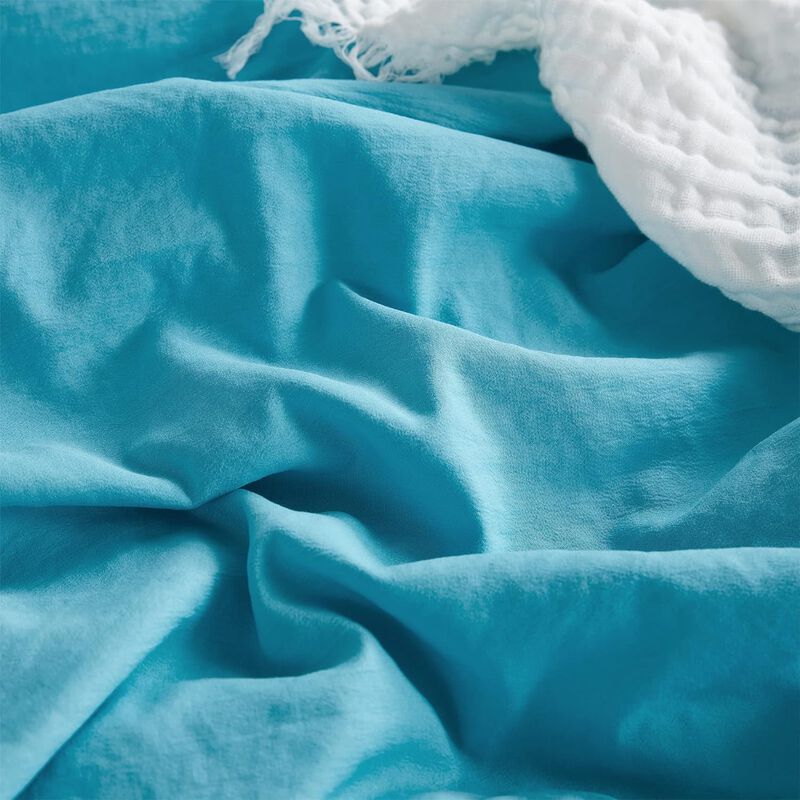 Natural Loft� Oversized Comforter Set