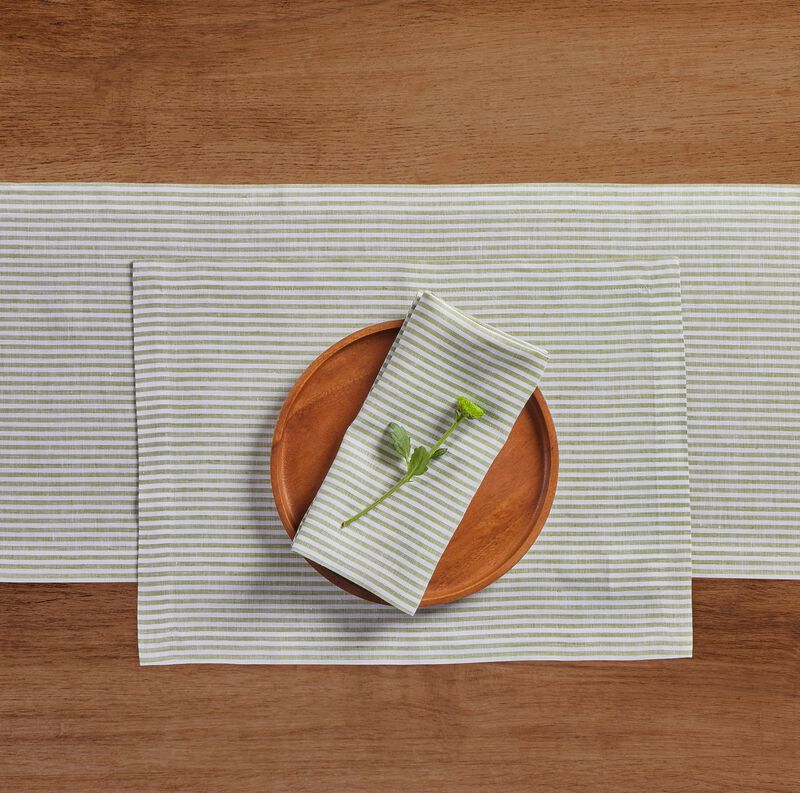 Solino Home 100% Pure Linen Placemats 14 x 19 Inch Set of 4 | Narrow Stripe