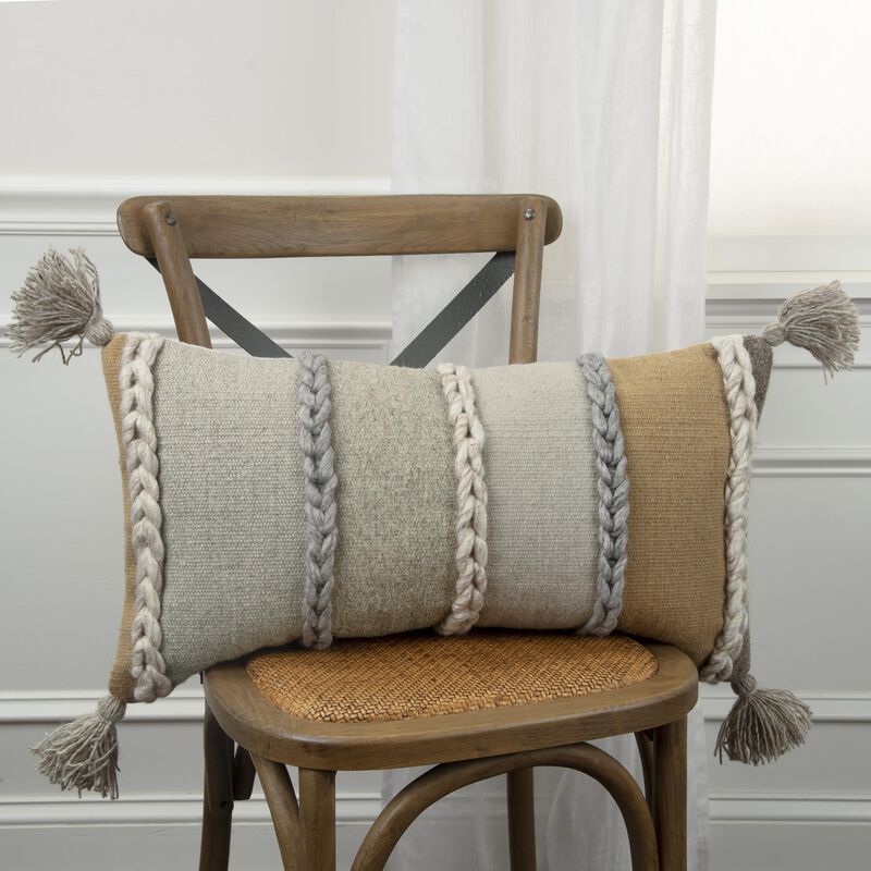 T15183 Pillow
