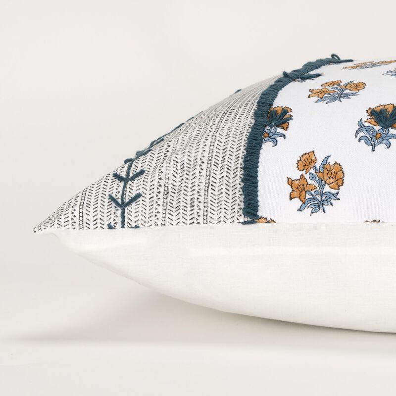 T19617 Pillow