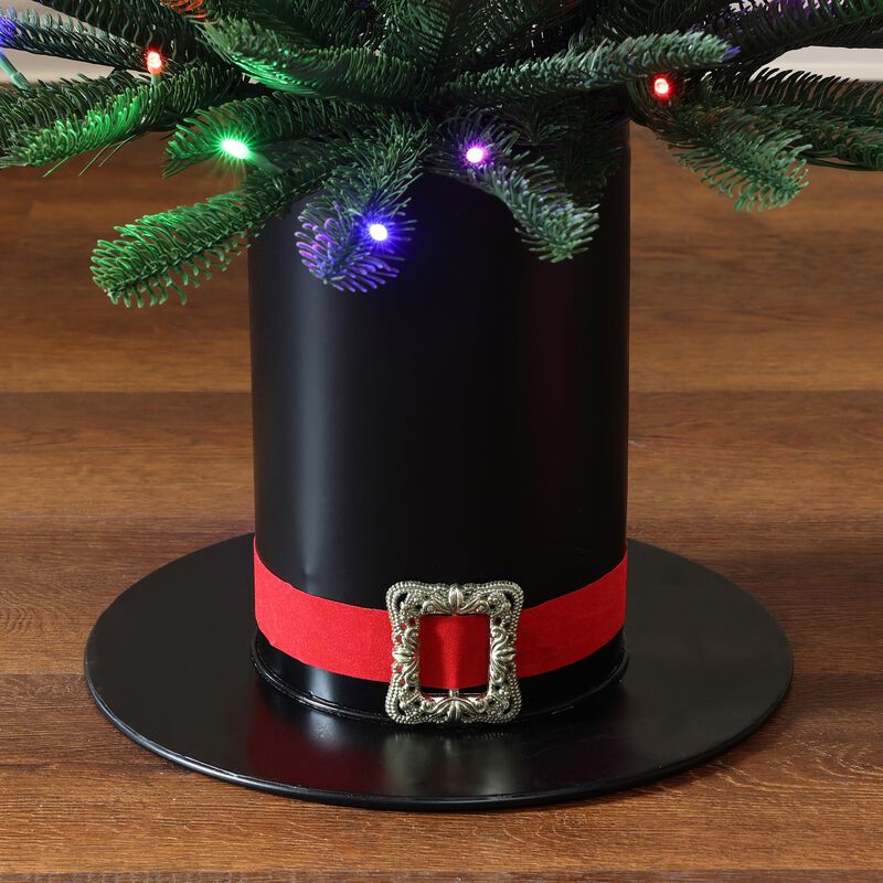 LuxenHome 5.5Ft Pre-Lit Green Artificial Tree with Tophat Pot