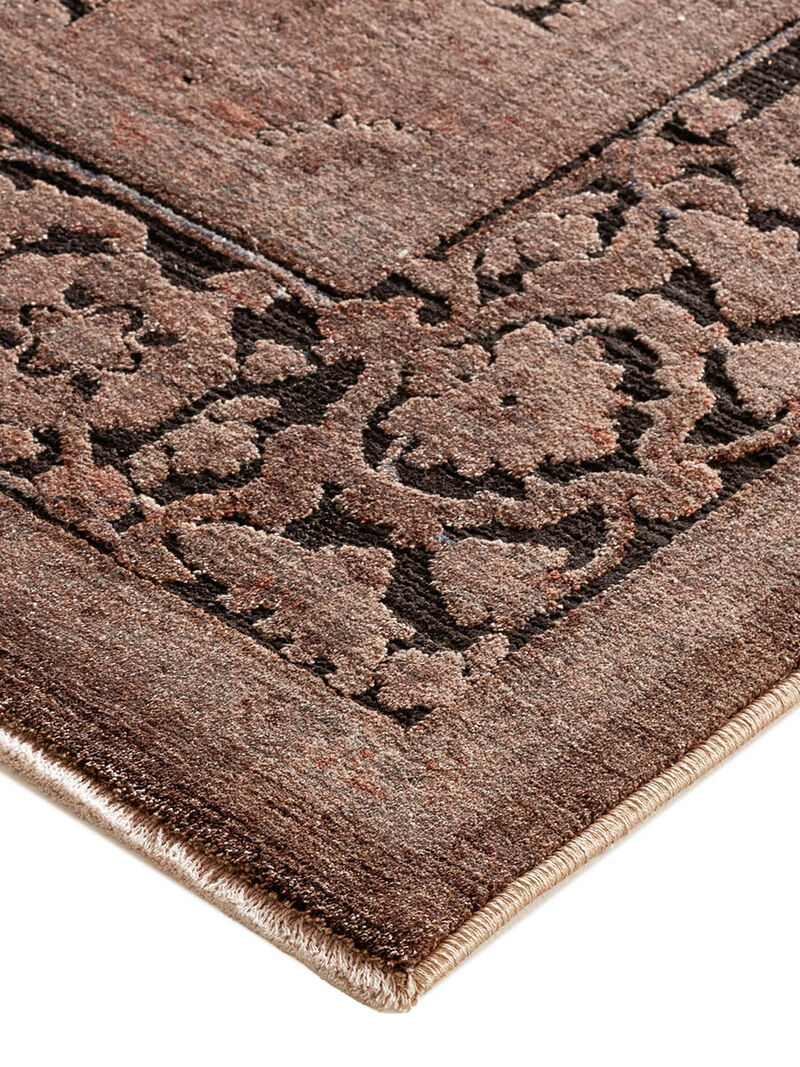Vizcia VZ3 Brown 8' x 10' Rug