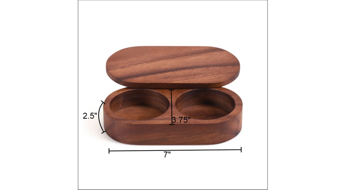 Salt & Pepper Pinch Pot w/ Cover