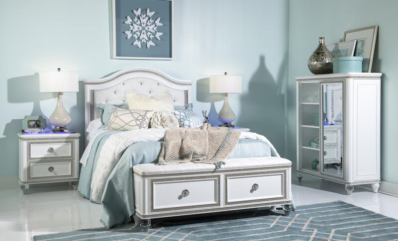 OMG Upholstered Bed w/ Storage