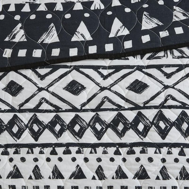 Belen Kox Modern Medallion 7-Piece Reversible Cotton Coverlet Set, Belen Kox