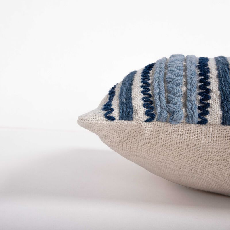 T22307 Pillow