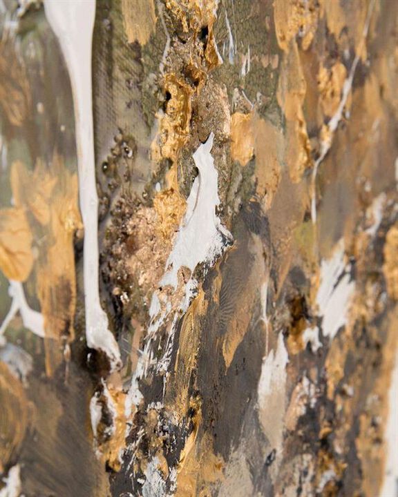 Chen Qi's Gilt And Charcoal