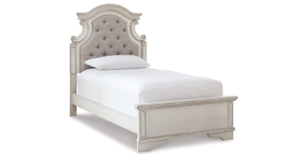 Realyn Twin Panel Bed
