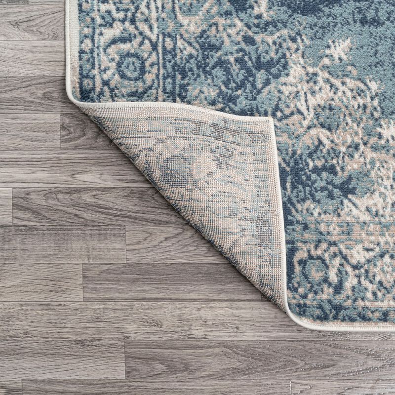 Kelly Rosalia Cottage Medallion Area Rug
