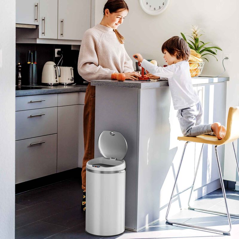 iTouchless 8 Gallon Ivory White Sensor Trash Can