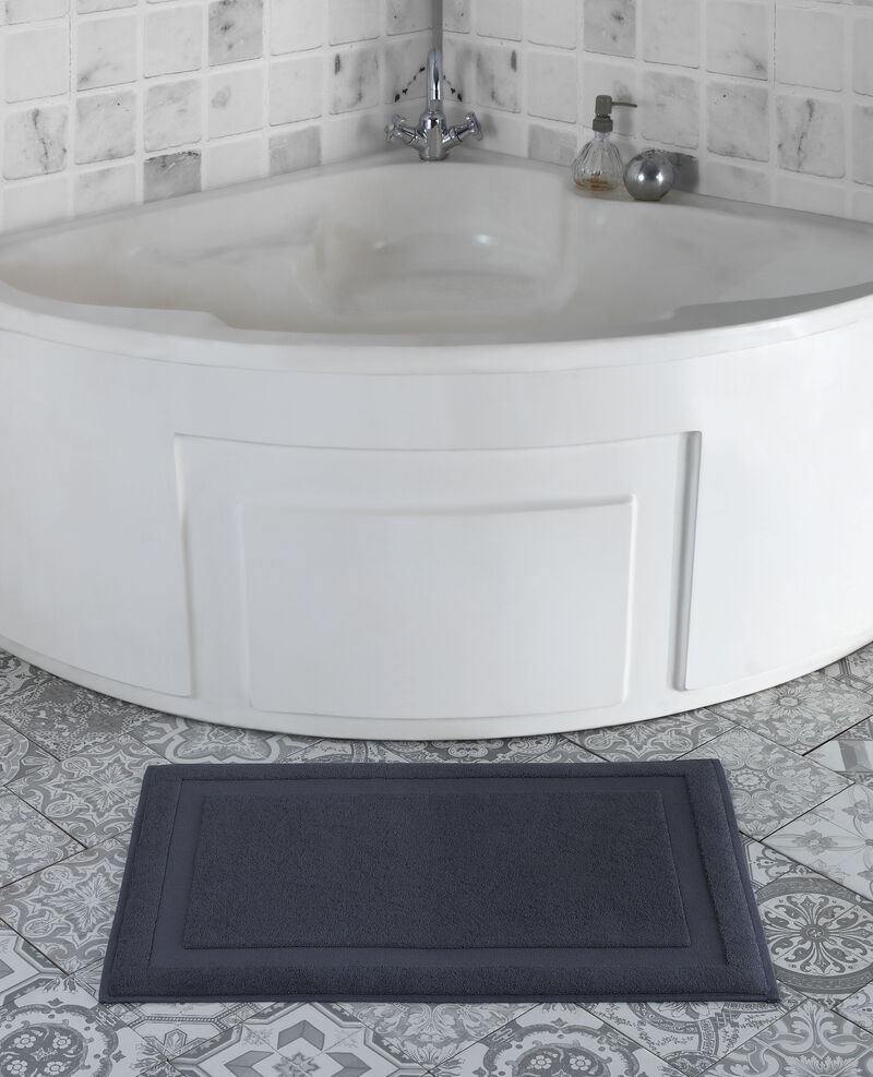 Brooks Brothers Solid Signature Bath Mat