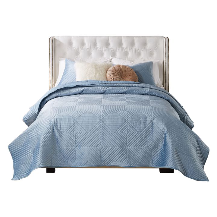 Ahab 2pc XL Twin Quilt and Pillow Sham Set, Spa Blue Dutch Velvet Face