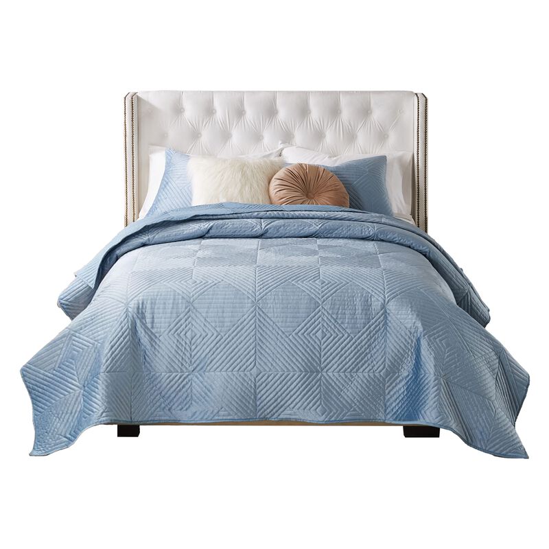 Ahab 2pc XL Twin Quilt and Pillow Sham Set, Spa Blue Dutch Velvet Face