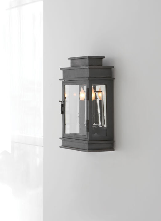 Linear Lantern Short in Bronze