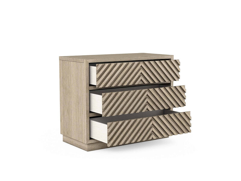 North Side Bachelors Chest