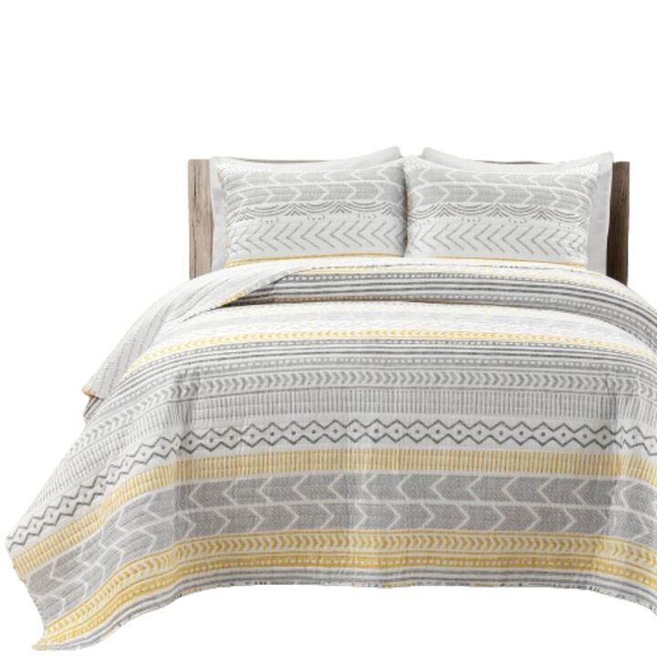 Hivvago King Scandinavian Grey/Yellow/White Chevron Stripe Reversible Cotton Quilt Set