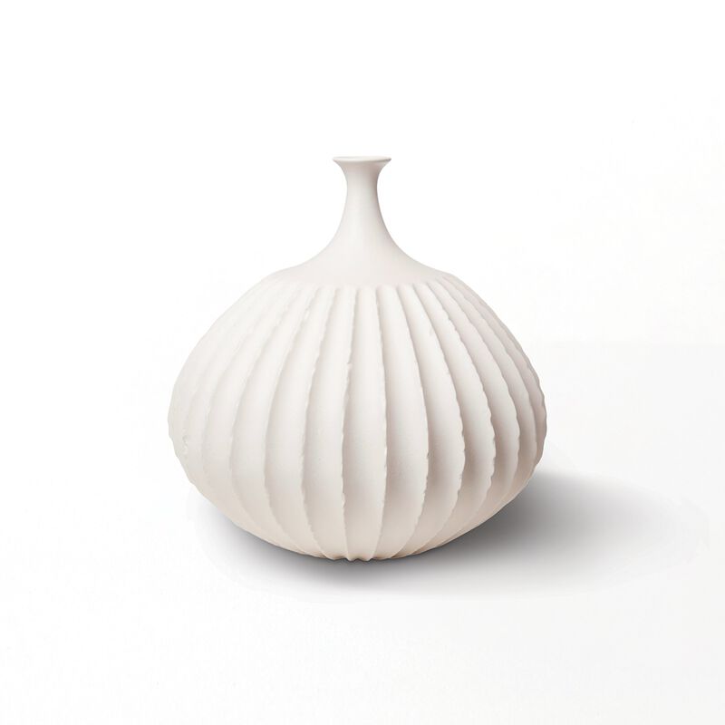 Sawtooth Vase- Rustic White