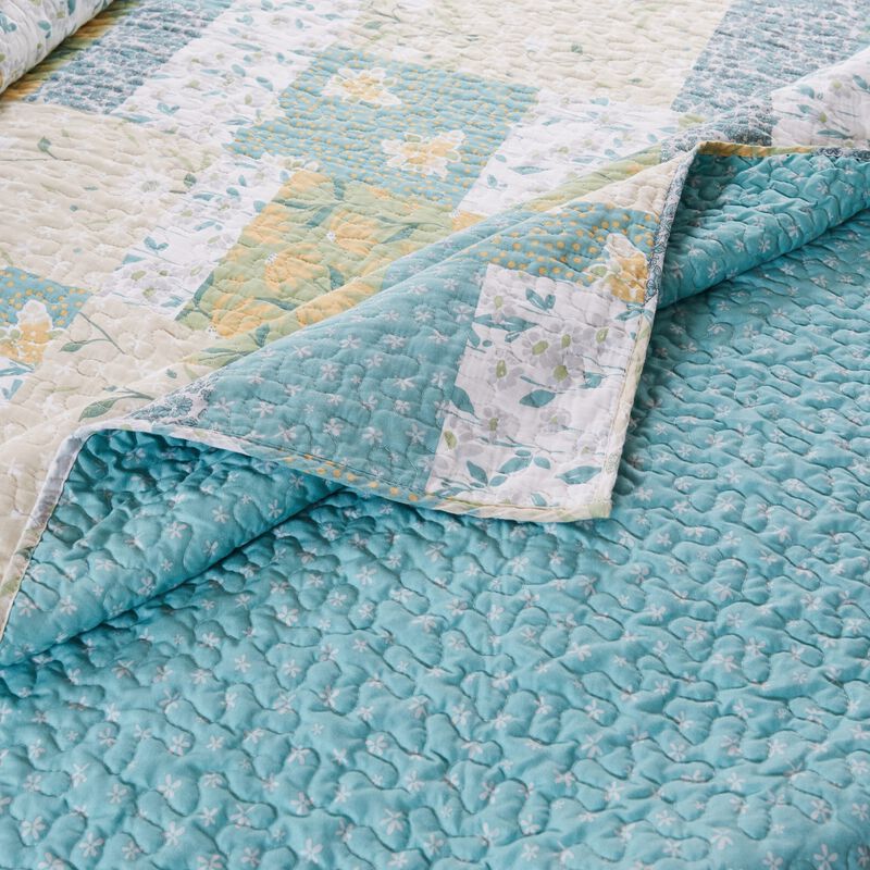 Evane Quilted Throw Blanket with Floral Design, Mist Blue and White Cotton
