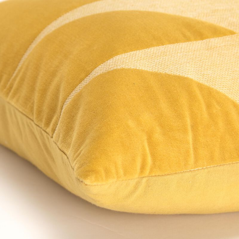 T20018 Pillow