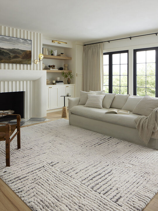 Levitt LEV02 2'3" x 4'" Rug