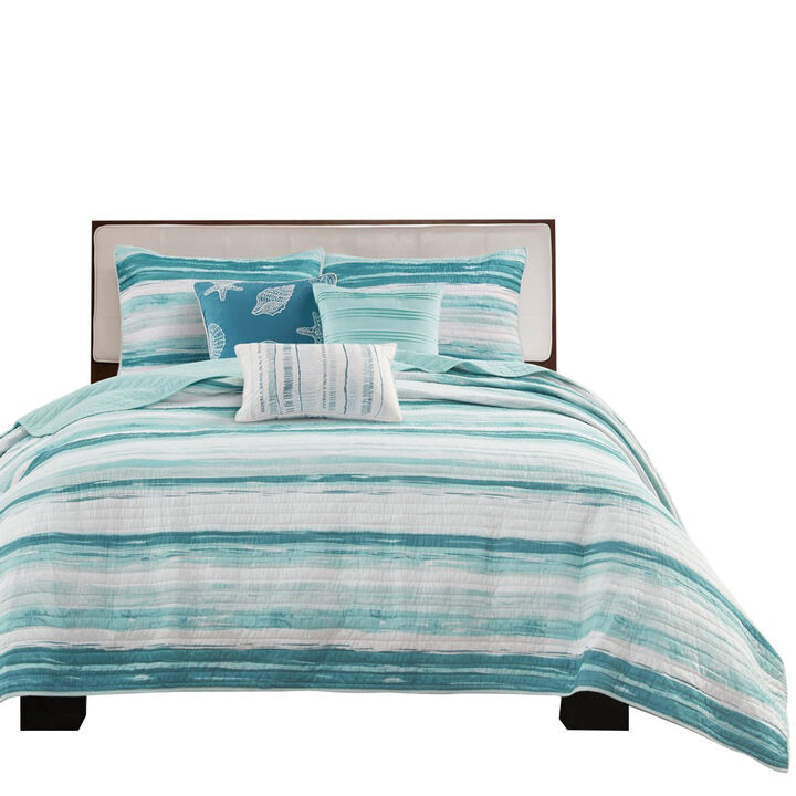 Gracie Mills Javier Coastal Watercolor 6-Piece Reversible Quilt Set with Seashell Throw Pillows