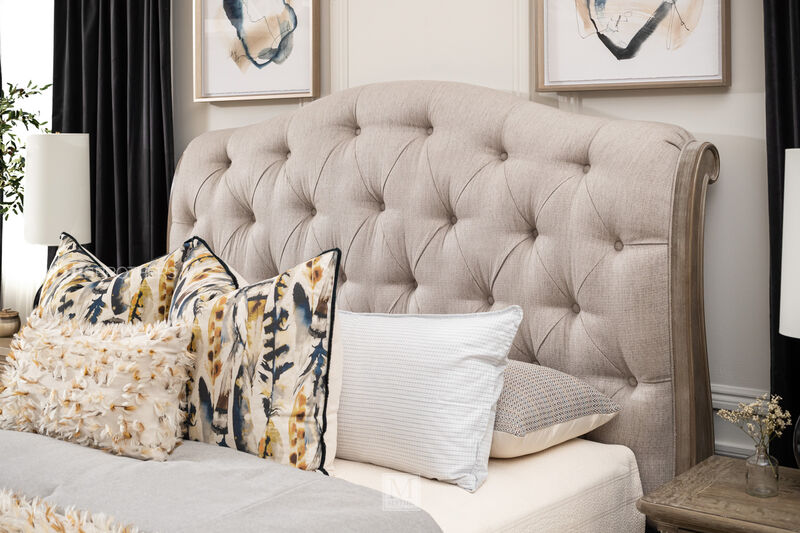 Summer Creek Shoals Sleigh Bed