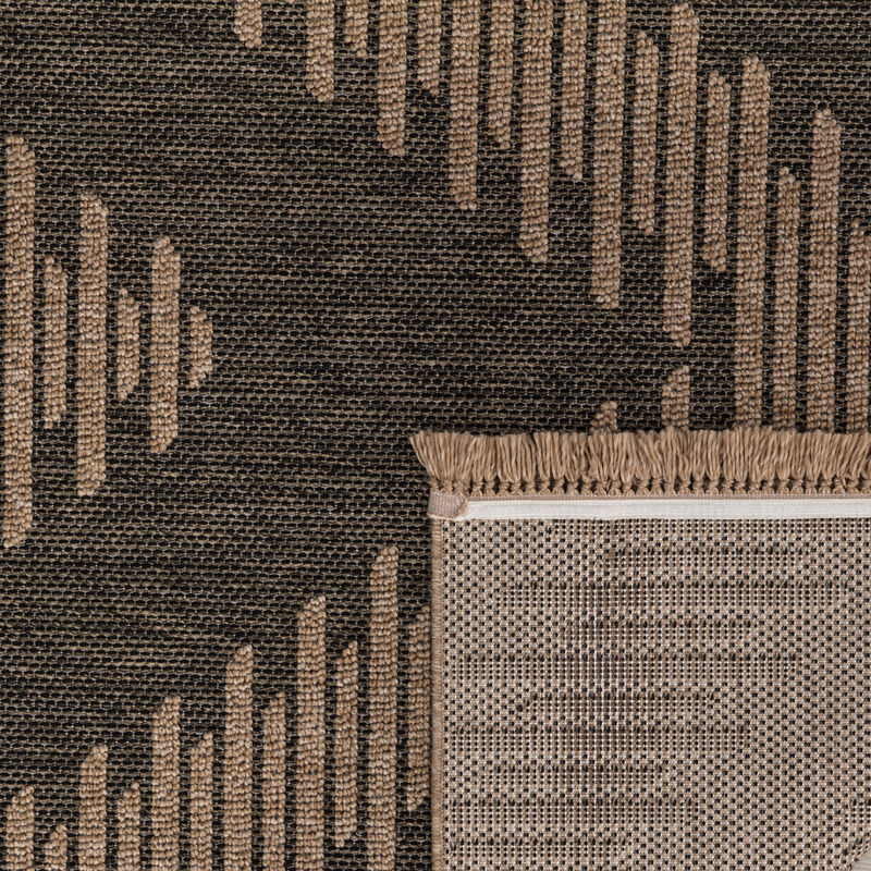 Modern Outdoor Rug with Diamond Pattern in Natural Colors