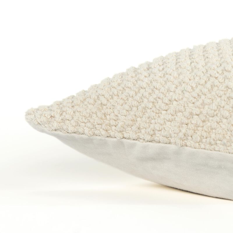 T19108 Pillow