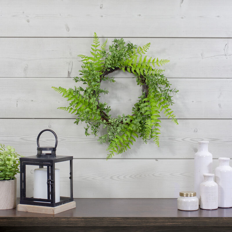 Fern Leaf Artificial Springtime Wreath  Green - 18-Inch
