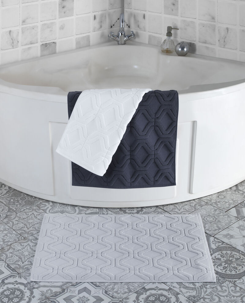 Brooks Brothers Large Square Bath Mat