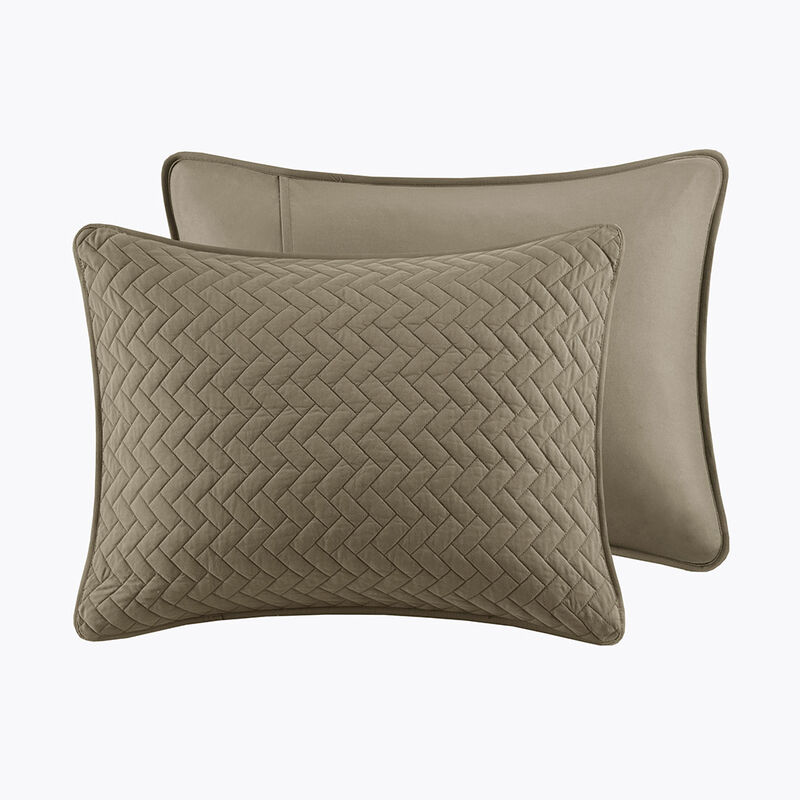 Gracie Mills Ria Solid Oversized Herringbone Quilt Set