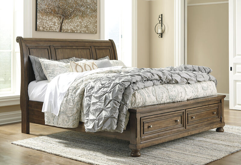 Flynnter King Sleigh Bed