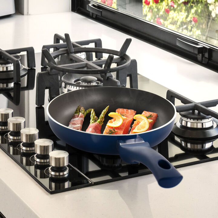 Gibson Home Charmont 9.5 Inch Nonstick Aluminum Frying Pan in Yale Blue