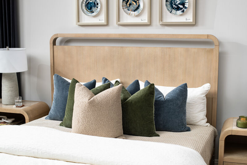 Amici Moss Pillow
