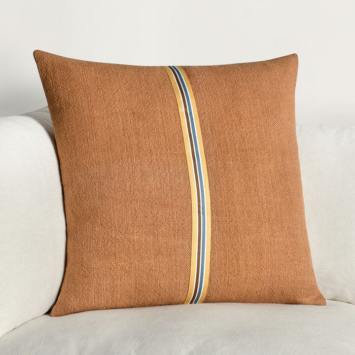 Rowland Pillow