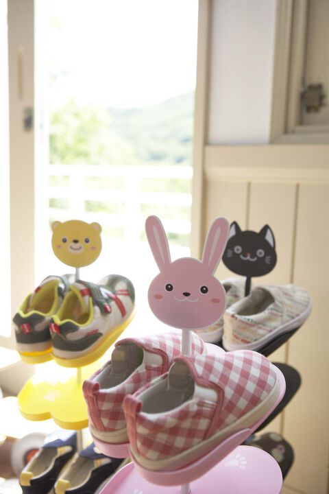 childrens' shoe organizer, pink bunny
