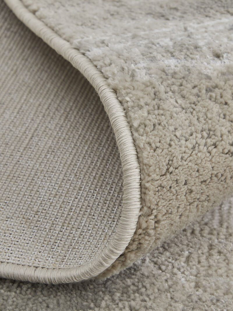 Micah 39LQF 8' x 10' Gray/Taupe/Ivory Rug