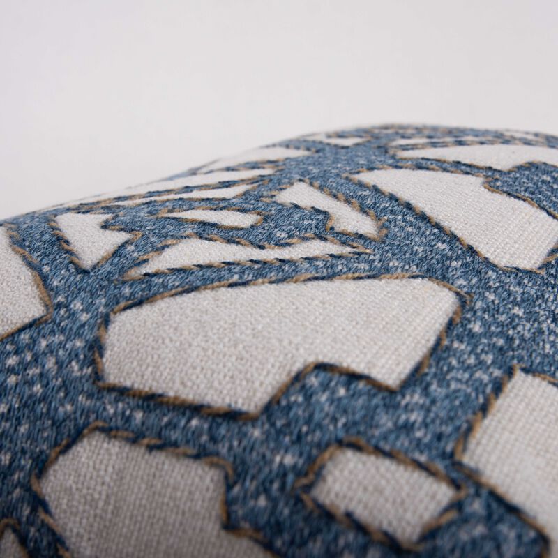T22306 Pillow