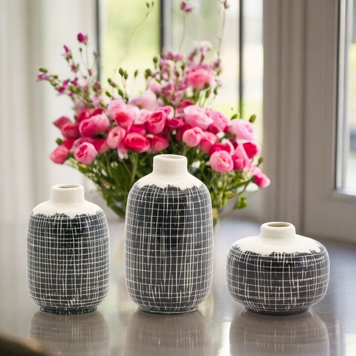 Mini Vase (Set of 6) – Stylish Decorative Vases for Floral Arrangements and Home Decor