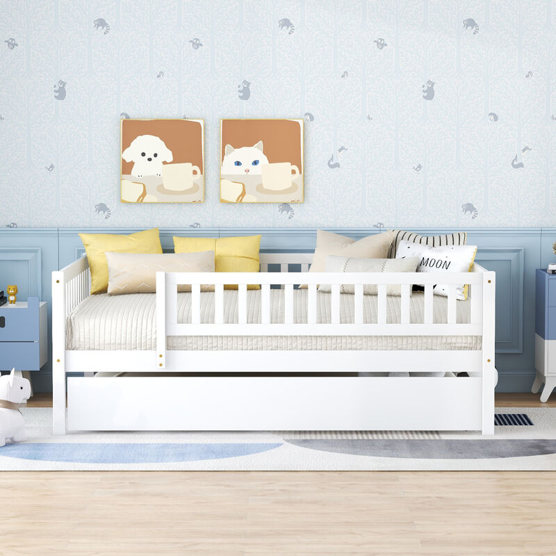 Full Size Wood Daybed With Trundle And Fence Guardrails