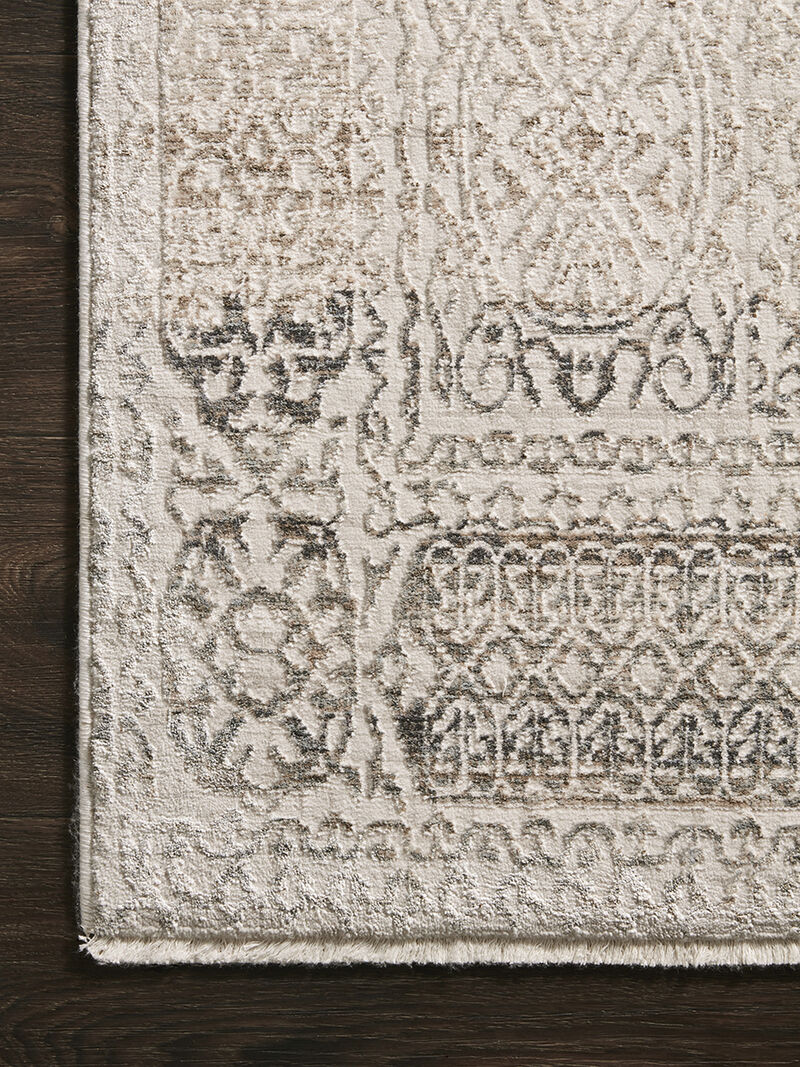 Homage HOM05 Ivory/Silver 7'10" x 10' Rug
