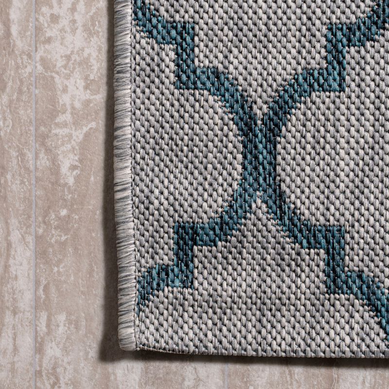 Arabesque Ogee Trellis Indoor/Outdoor Area Rug
