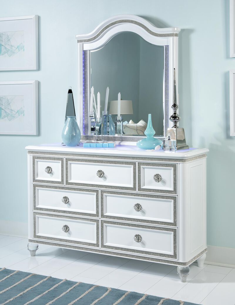 OMG Dresser