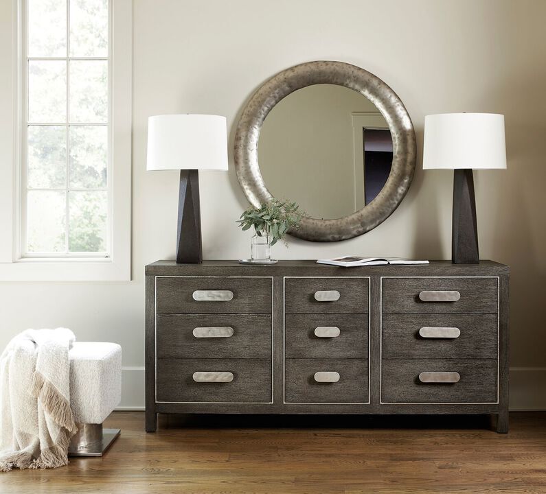 Prado Dresser