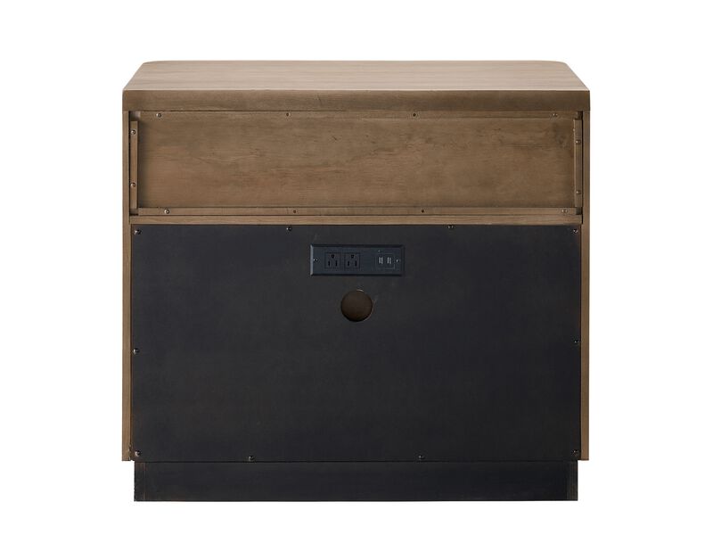 Nomad Nightstand