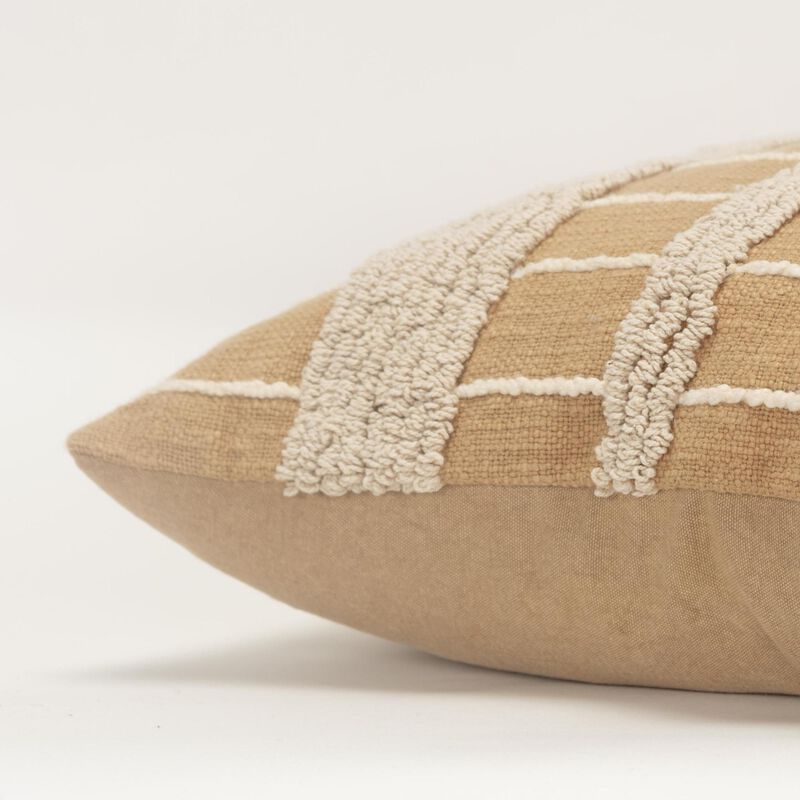 T20466 Pillow
